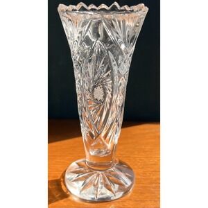 VTG  Bohemian star‎ pinwheel clear cut glass bud vase with starburst cut base 6"